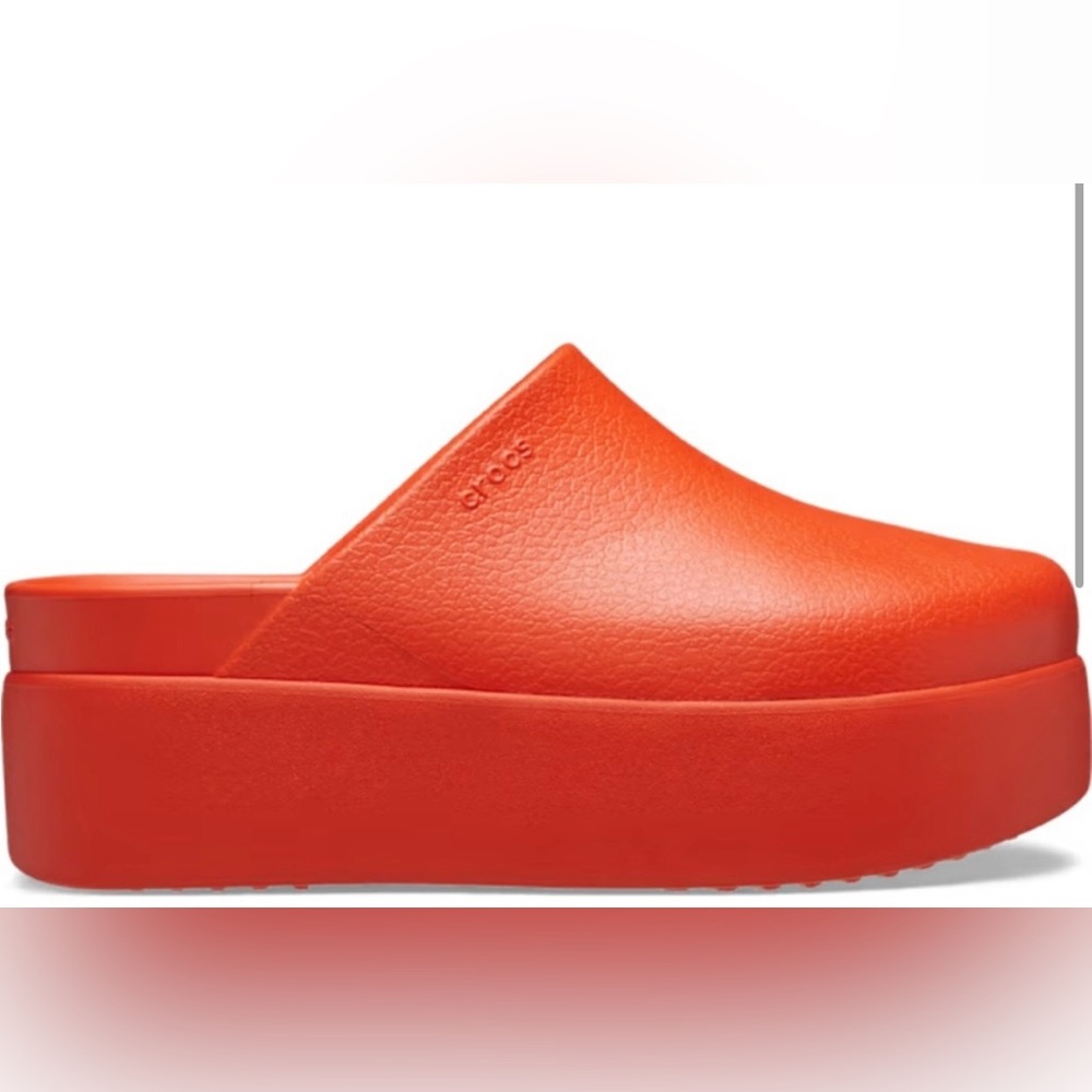 Crocs Dylan Platform Clog in Lava-NEW without tags